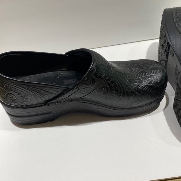 DANSKO CLOGS NON SLIP BLACK PROFESSIONAL NURSING SHOES - Picture 7 of 8